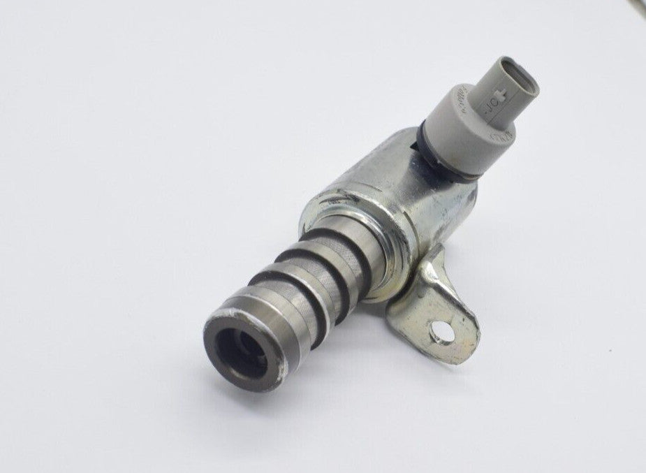 Engine Variable Valve Timing (VVT) Gray Solenoid Valve Applicable to  for ford  AT4E-6B297 Q