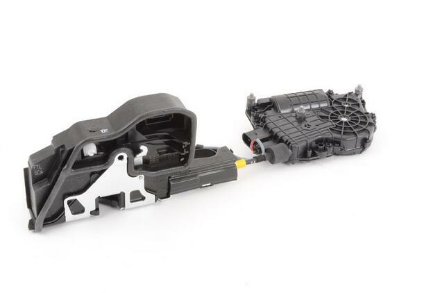The new left front soft-close door lock mechanism actuator is suitable for E70, X5, E71, and X6. n