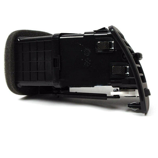 The right-side ventilation duct is suitable for passengers in for Kia Sportage models from 2005 to 2009. Q