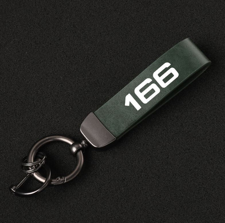 Suitable for V60 car keychain, keyring, keychain, car accessories, black leather- v