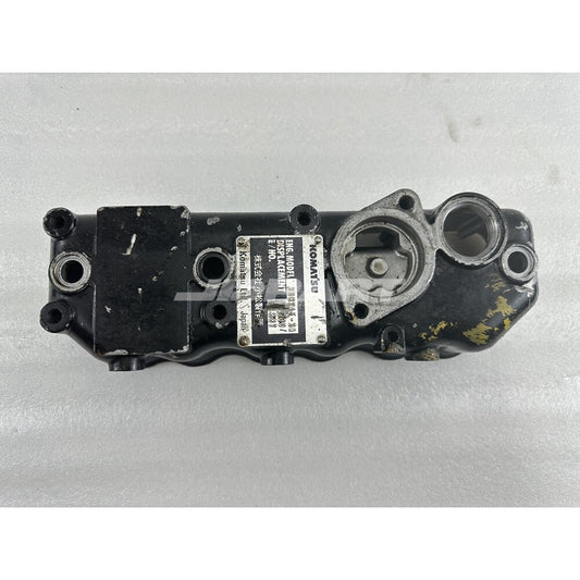 3D82 Valve Chamber Cover for Diesel Parts -