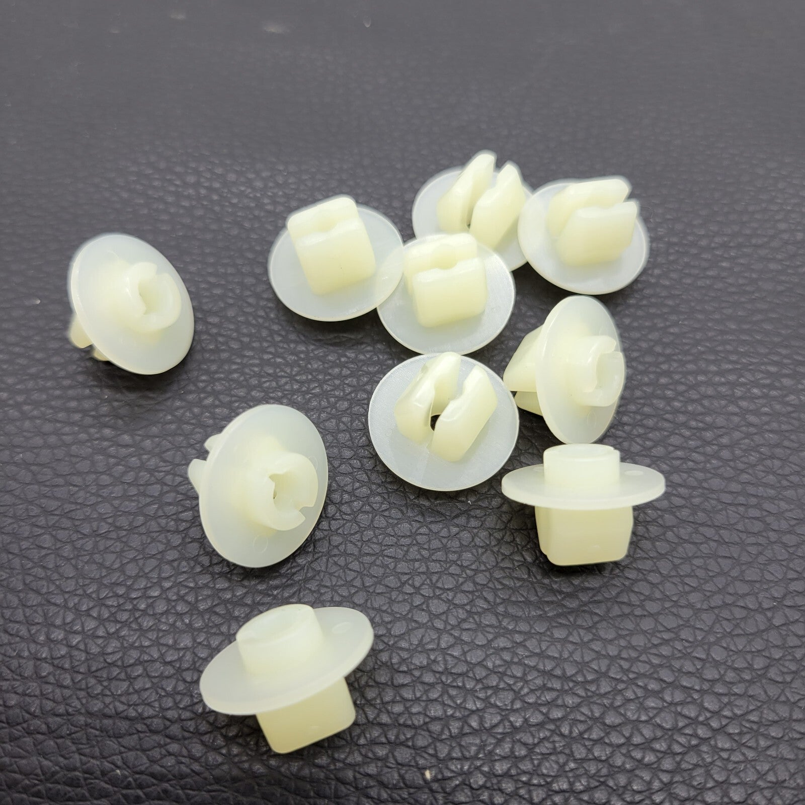 15Pcs Headlight Mounting Grommet Nut Clip for Toyota for Lexus for Scion 9018905142