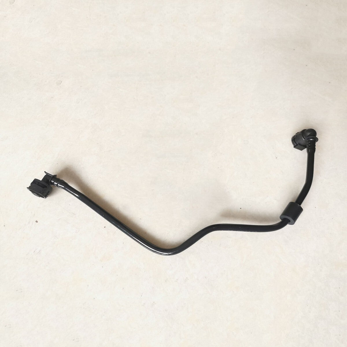 Expansion slot shut-off valve outlet hose suitable for E300 CLS300 GLC300- v