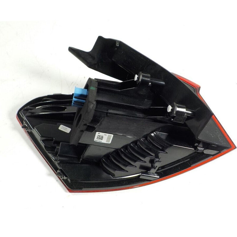 Left outer taillight LED warning brake light applicable to for Volkswagen T-ROC 2018-2021