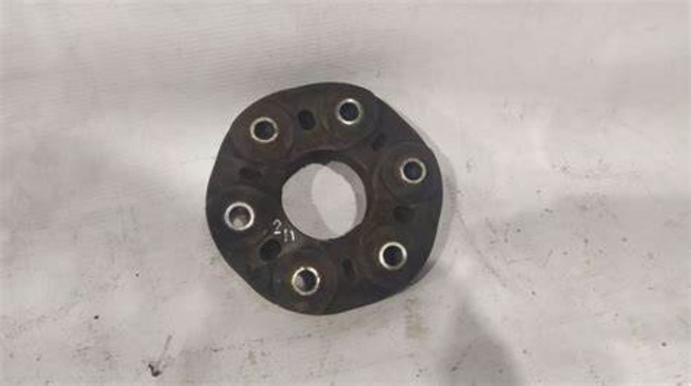 for Mercedes 09-17 Propshaft connector. Q
