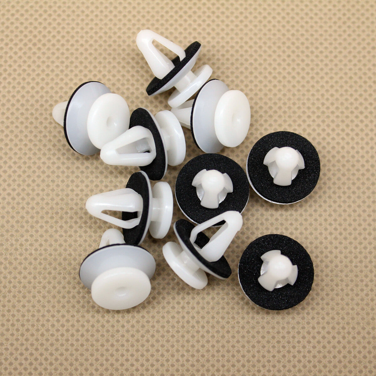 20x for Mitsubishi Eclipse MB696120 Side Garnish  Moulding Trim Retainer Clips