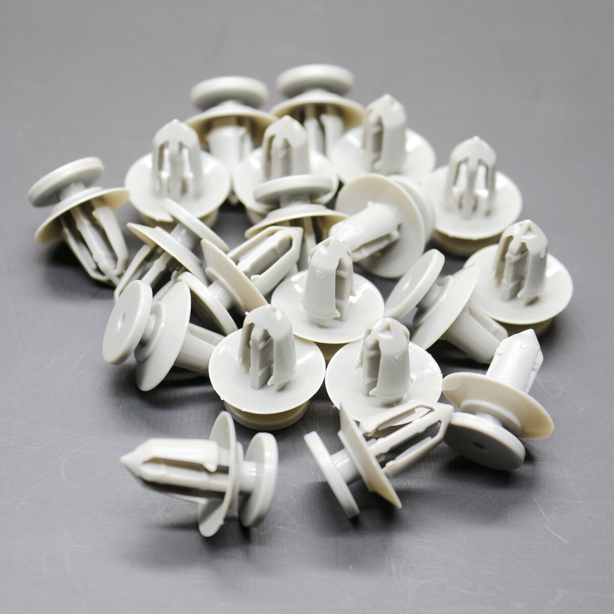 For GM Door Trim Panel Retainer Clip Fasteners Clips 11610605 quantity 20Pcs Q