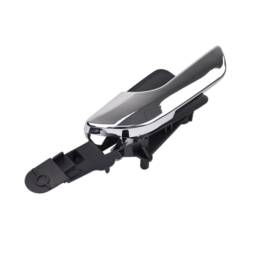 The left rear bright silver inner door handle is suitable for Alfa Romeo Juliet 2011-2018. n