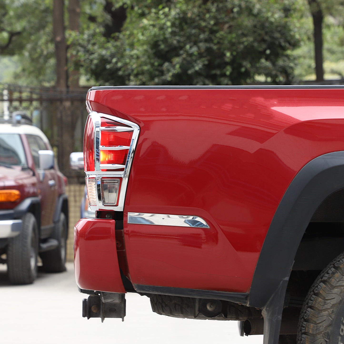 2 * Carbon fiber exterior mirror cap trim suitable for Toyota Tundra / Sequoia