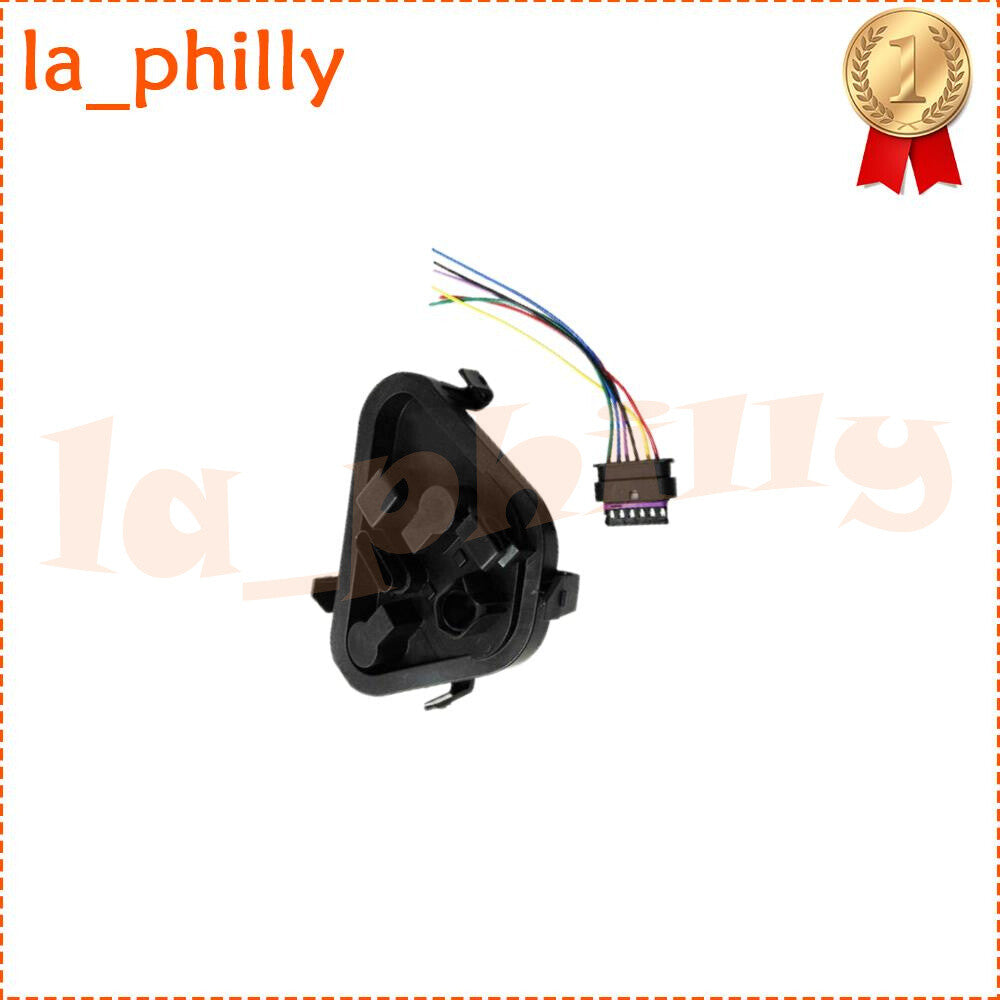 Left Rear Bulb Socket Tail Light Plug Fit for 2012-2015 for BMW 3-Series 320i 328i