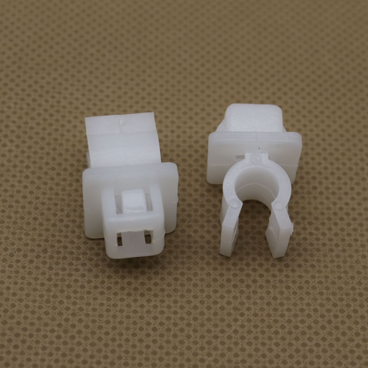 2-Pack for Mitsubishi Pajero Shogun MK1 MK2 V31 V32 V33 Range Hood Support Rod Clips
