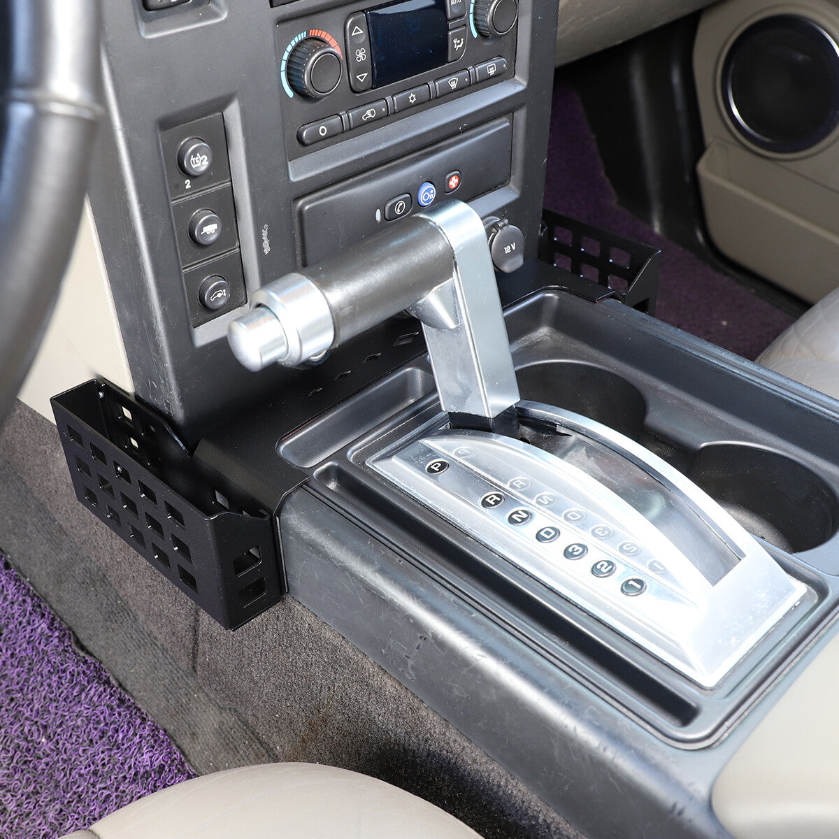 Suitable for Hummer H2 2001-2007 gear shift storage tray/organizing tray, made of aluminum alloy.