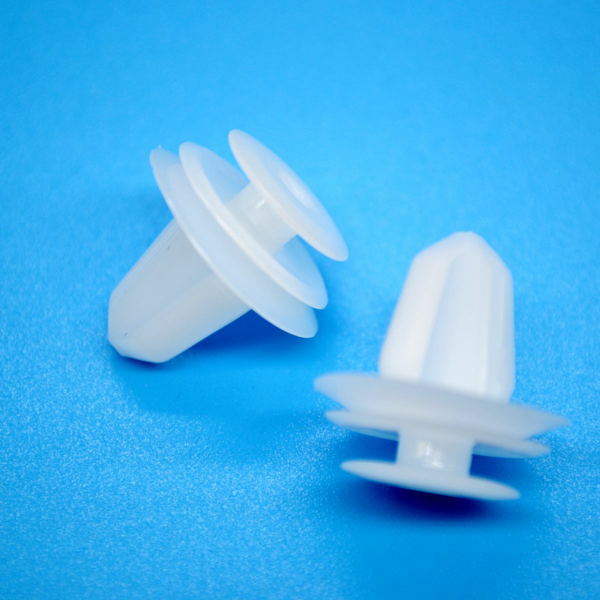 10 Pcs White Nylon Retainer Fastener Screw Door Trim Panel Clips for Hyundai for Kia Q