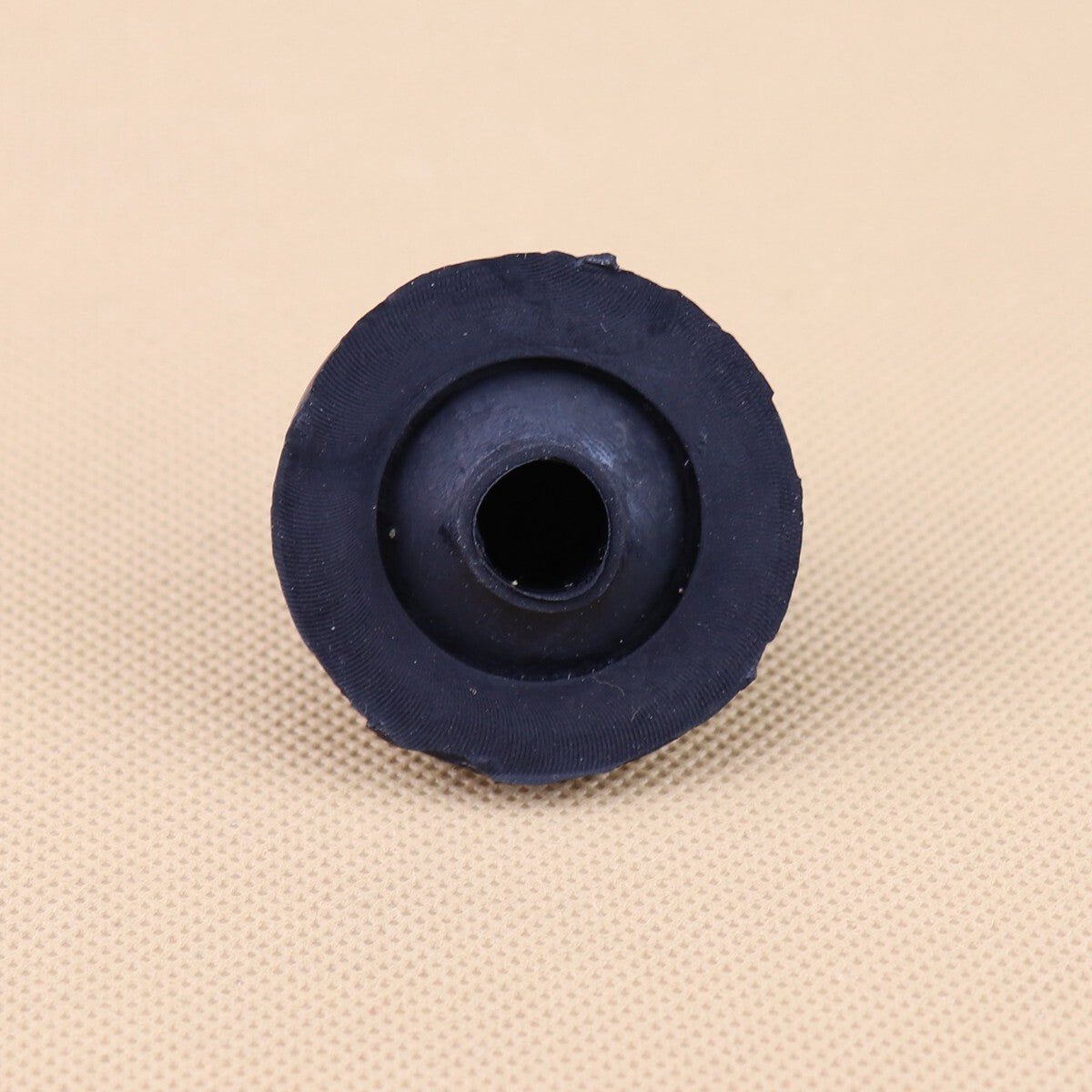 1PCS for TOYOTA RADIATOR ASSY UPPER INSULATOR Radiator Mount Bushing 1652320020