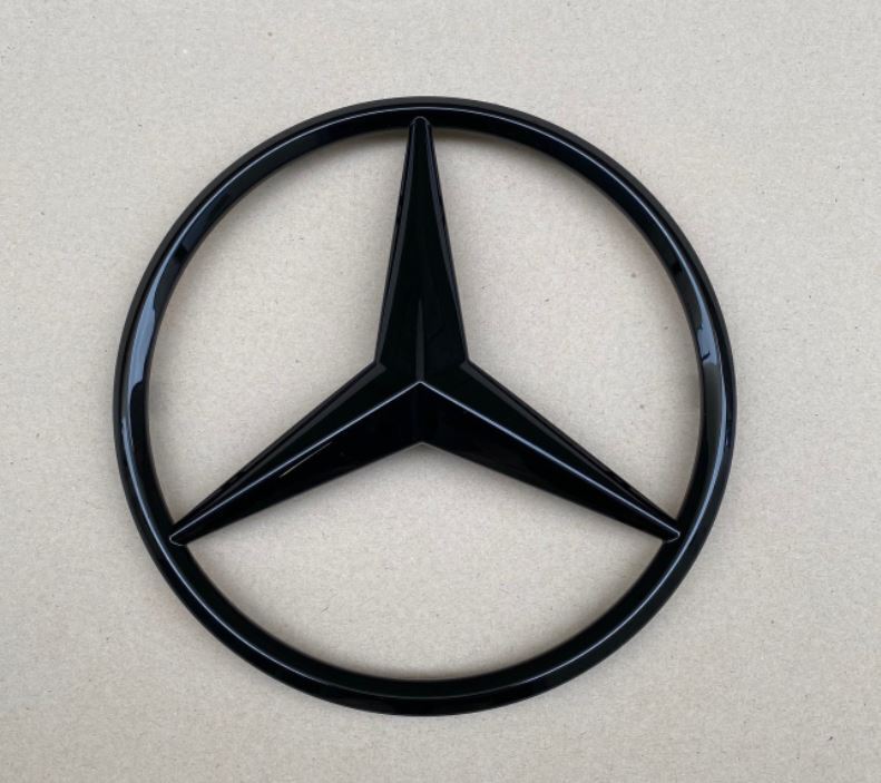 for Mercedes-Benz W463A G-Class G550 G63, front grille with star-like sheen, new in black.