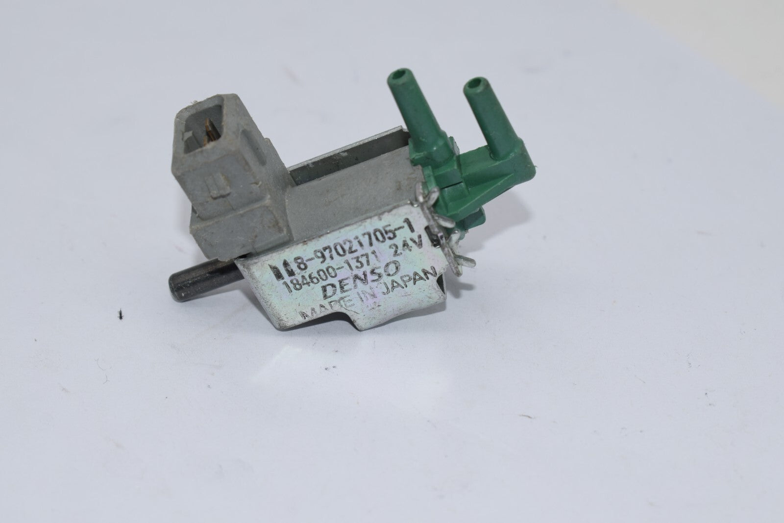 Genuine solenoid vacuum valve 8-97021705-1, suitable for Isuzu 24V, 184600-1371